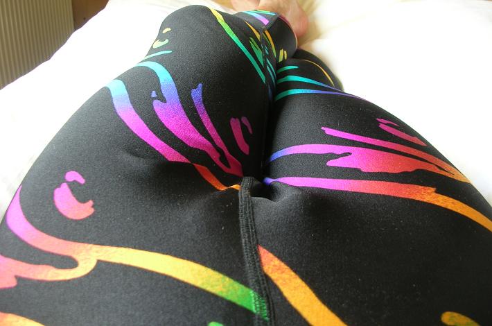 nike rainbow bottom