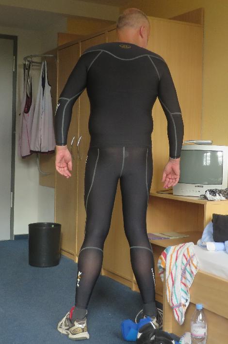 under armour recharge suit